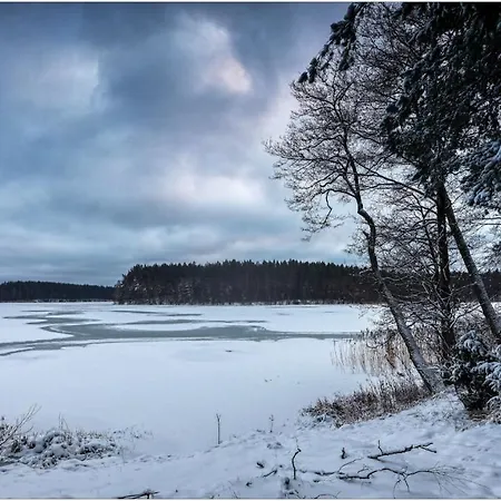 W Konik Mazury 아파트 *